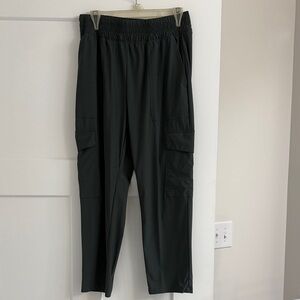 Old Navy Women's Green Cargo Jogger Pants medium petite- Elastic Waist